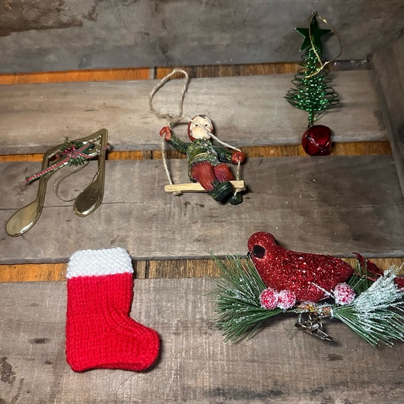 5 Vintage Christmas Ornaments-Music Note, Cardinal, Stocking, Child, & Tree - Picture 3 of 8